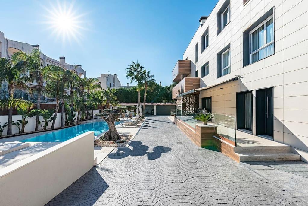 Apartmán 5 Stelle Piscina, Jacuzzi, Wifi - 2 Min Dal Mare Miami Playa Exteriér fotografie