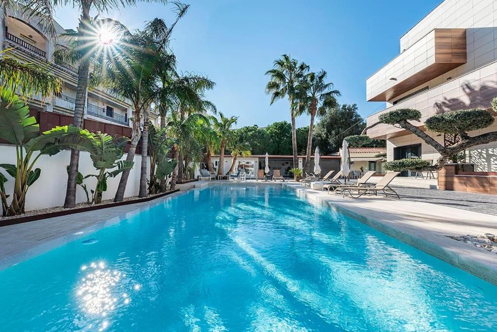Apartmán 5 Stelle Piscina, Jacuzzi, Wifi - 2 Min Dal Mare Miami Playa Exteriér fotografie