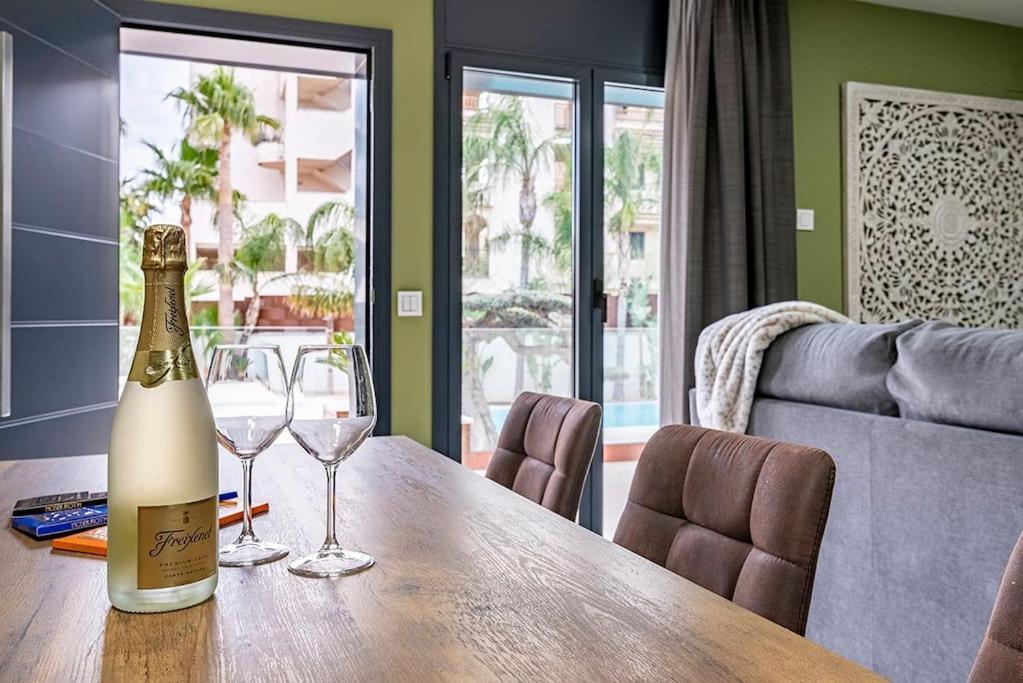 Apartmán 5 Stelle Piscina, Jacuzzi, Wifi - 2 Min Dal Mare Miami Playa Exteriér fotografie
