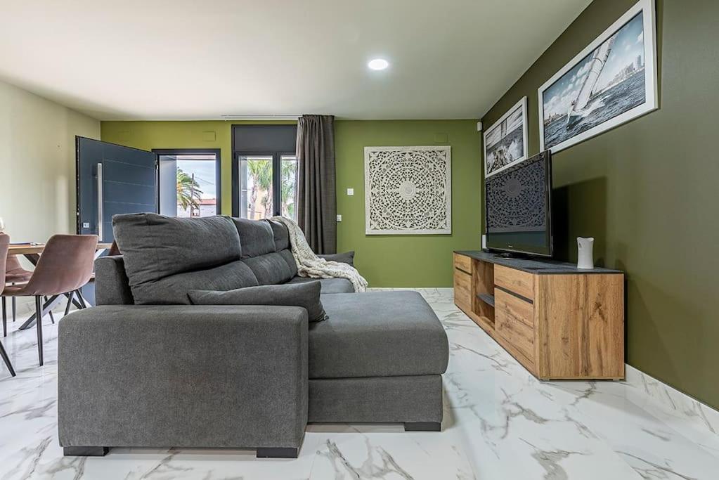 Apartmán 5 Stelle Piscina, Jacuzzi, Wifi - 2 Min Dal Mare Miami Playa Exteriér fotografie