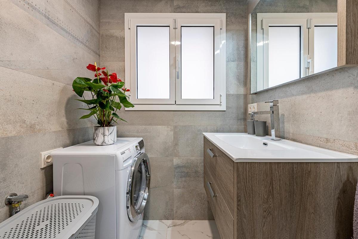 Apartmán 5 Stelle Piscina, Jacuzzi, Wifi - 2 Min Dal Mare Miami Playa Exteriér fotografie